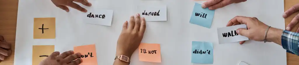 Sticky notes on a table for an English lesson