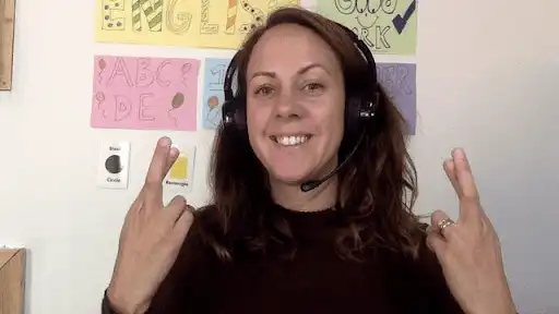Teaching Online from France: Laura’s Story